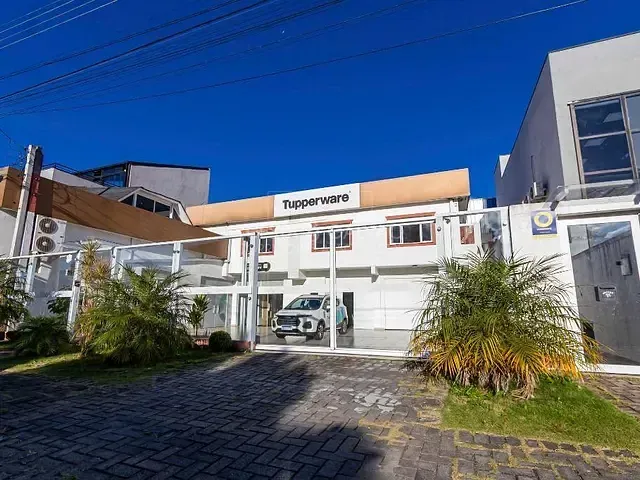Sobrado com 473m² 5 quartos e 9 banheiros, à venda, no bairro Parolin em Curitiba