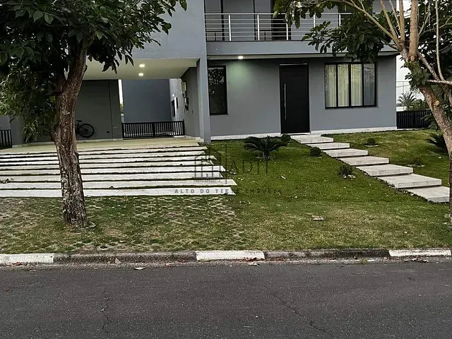 Sobrado com 1000m² 4 quartos e 6 banheiros, à venda, no bairro Da Cerejeira em Jacareí