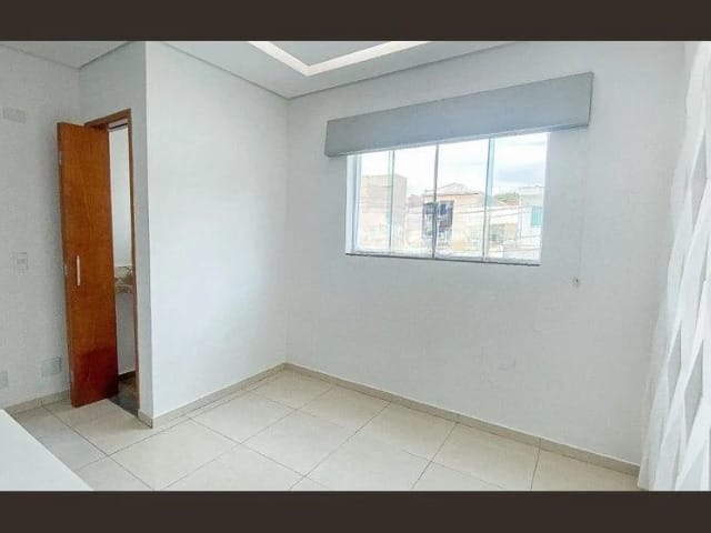 Sobrado 2 quartos e 2 banheiros, para alugar, no bairro Vila Alice em Santo André