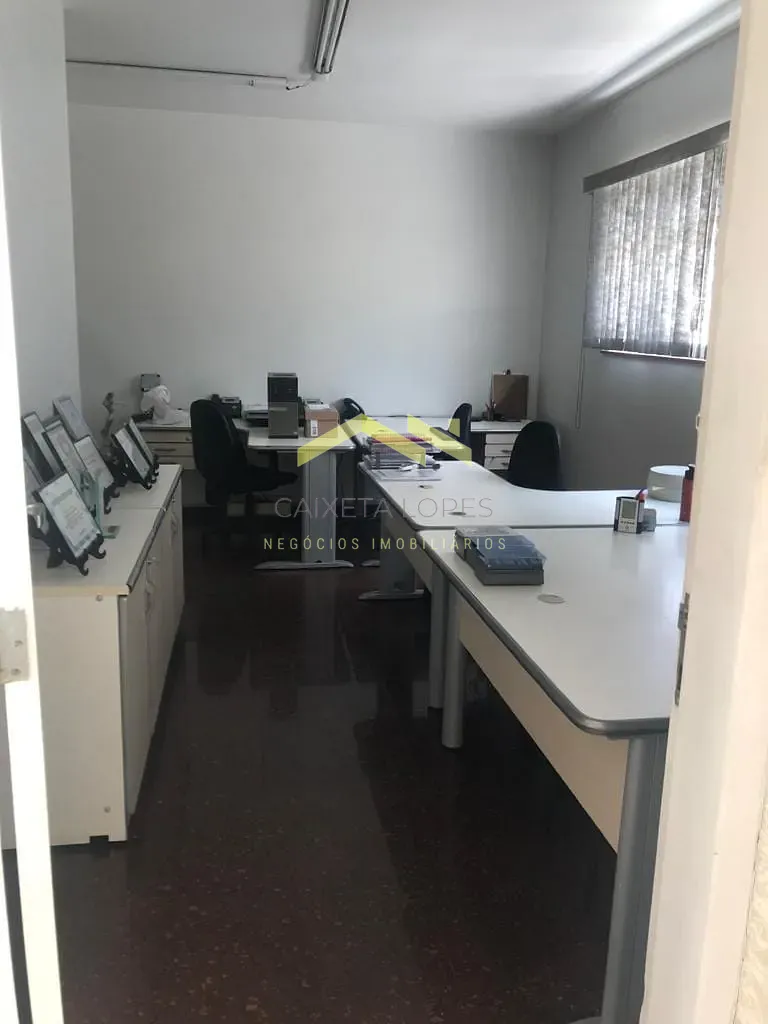 Sobrado, 1 quarto, 600 m² - Foto 11