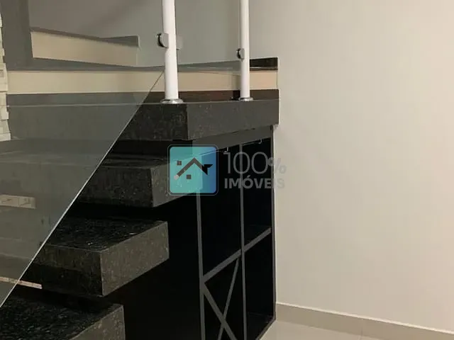 Sobrado com 125m² 3 quartos e 2 banheiros, à venda, no bairro Jardim das Industrias em São José dos Campos