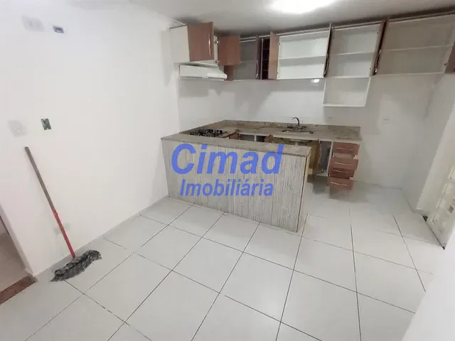 Sobrado 2 quartos e 2 banheiros, para alugar, no bairro Vila Paiva em São Paulo