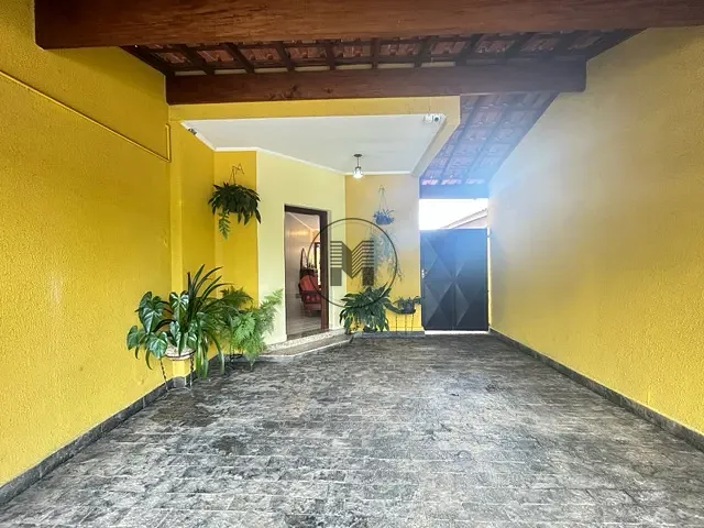 Sobrado com 125m² 2 quartos e 3 banheiros, à venda, no bairro Jardim Sandra Maria em Taubaté