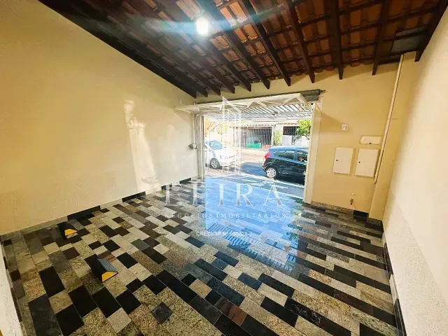 Sobrado com 150m² 3 quartos e 2 banheiros, à venda, no bairro Parque Residencial do Lago em Santa Bárbara D'Oeste