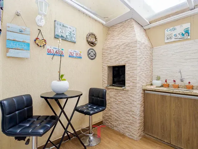 Sobrado com 145m² 3 quartos e 3 banheiros, à venda, no bairro Santa Felicidade em Curitiba