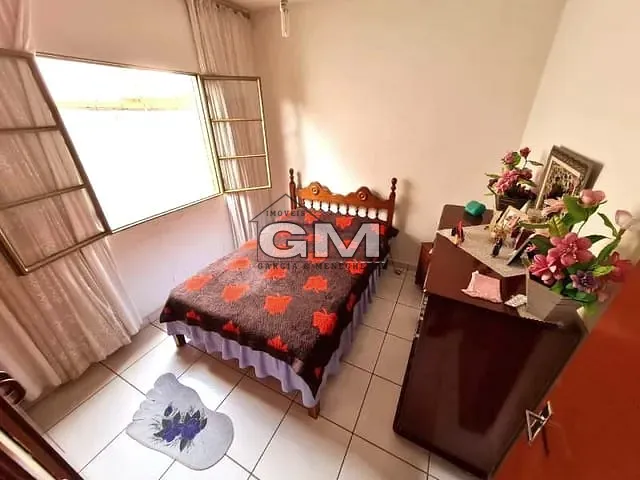 Sobrado com 189m² 5 quartos e 3 banheiros, à venda, no bairro Jardim Interlagos em Ribeirão Preto