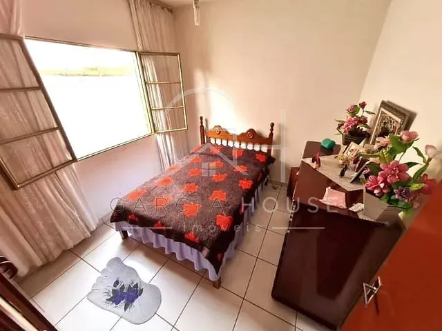 Sobrado com 189m² 5 quartos e 3 banheiros, à venda, no bairro Jardim Interlagos em Ribeirão Preto