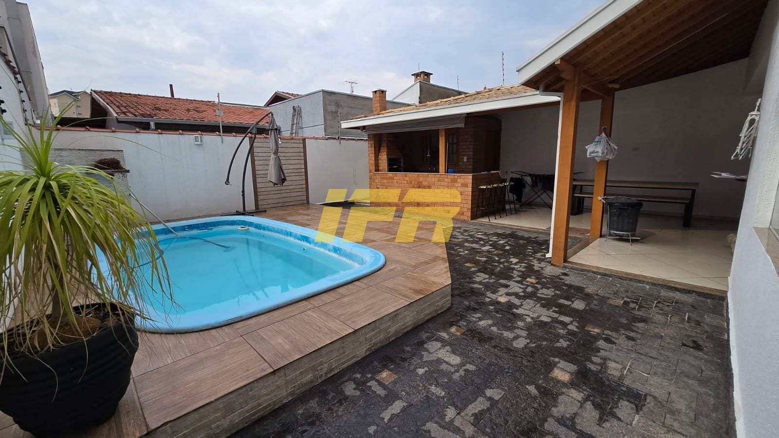 Sobrado, 5 quartos, 250 m² - Foto 3