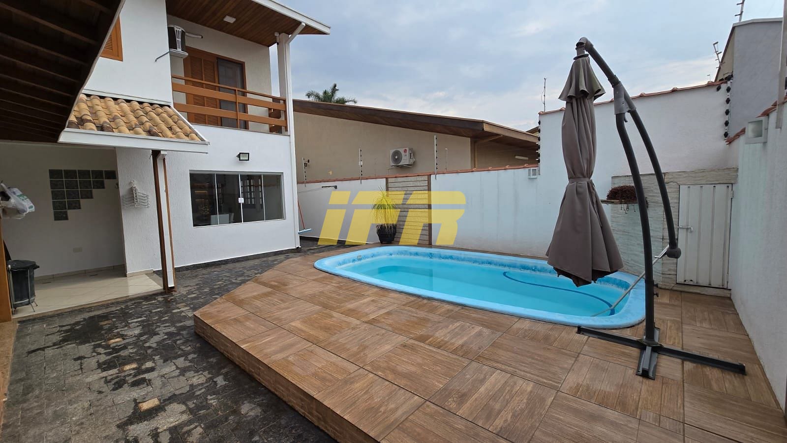 Sobrado, 5 quartos, 250 m² - Foto 4