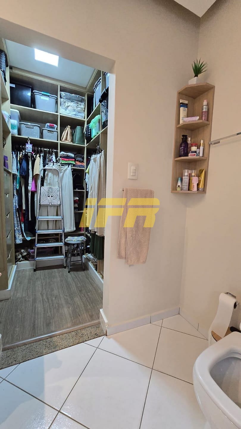 Sobrado, 5 quartos, 250 m² - Foto 19