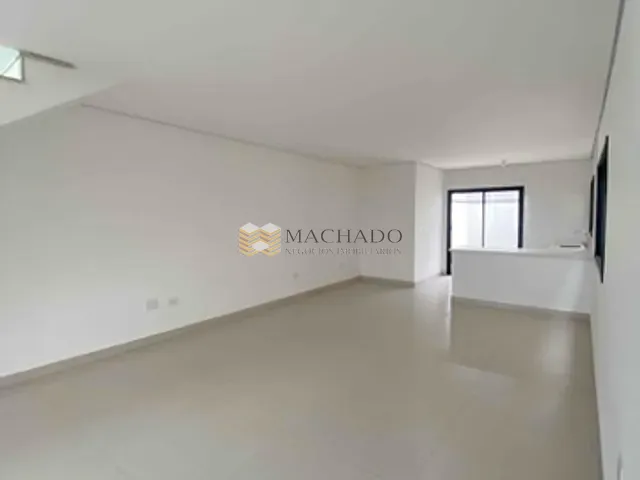 Sobrado com 150m² 3 quartos e 3 banheiros, à venda, no bairro Chácara Jaguari (Fazendinha) em Santana de Parnaíba