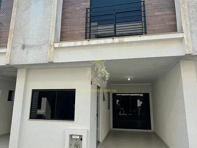 Sobrado 2 quartos e 3 banheiros, à venda, no bairro Rio Pequeno em Camboriú