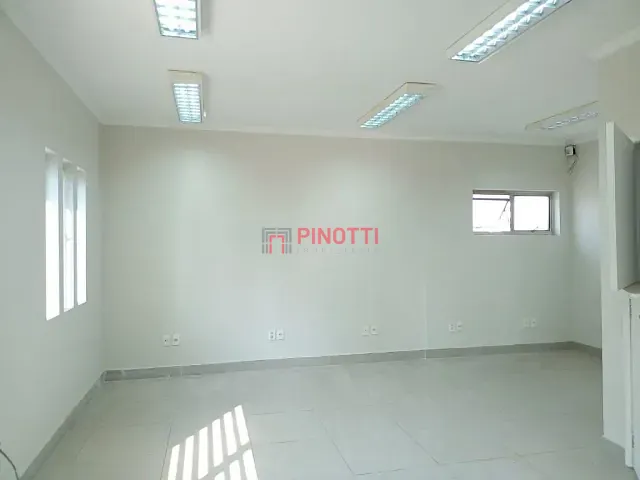 Sobrado 4 quartos e 2 banheiros, para alugar, no bairro Jardim do Mar em São Bernardo do Campo