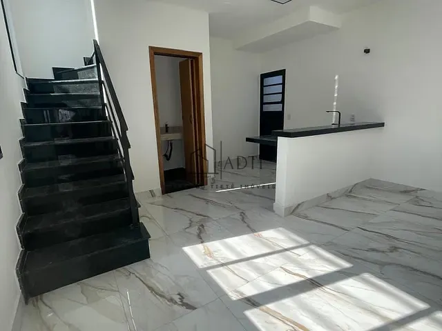 Sobrado 2 quartos e 2 banheiros, à venda, no bairro Vila Sud Menuci em Mogi das Cruzes