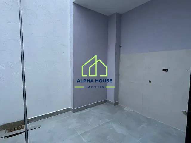 Sobrado 2 quartos e 1 banheiro, à venda, no bairro Flamboyant em Pindamonhangaba