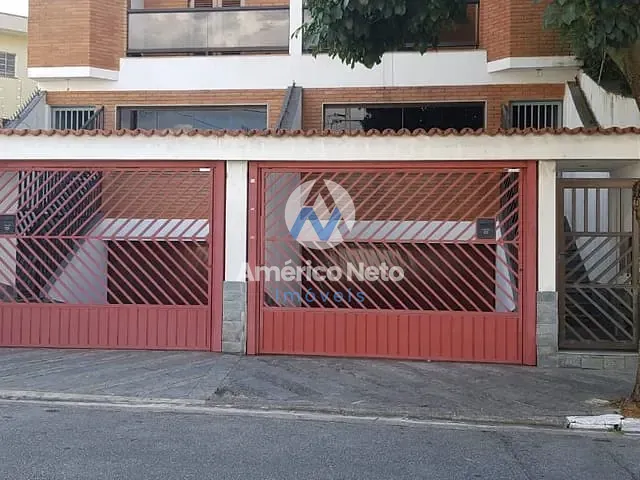 Sobrado com 180m² 3 quartos e 3 banheiros, à venda, no bairro Olímpico em São Caetano do Sul