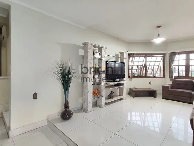 Sobrado com 363m² 4 quartos e 4 banheiros, à venda, no bairro Hamburgo Velho em Novo Hamburgo