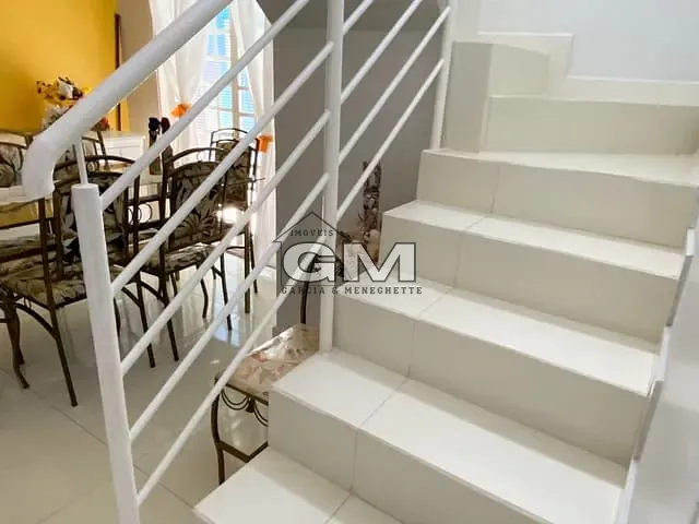 Sobrado com 108m² 4 quartos e 2 banheiros, à venda, no bairro Vila Tibério em Ribeirão Preto