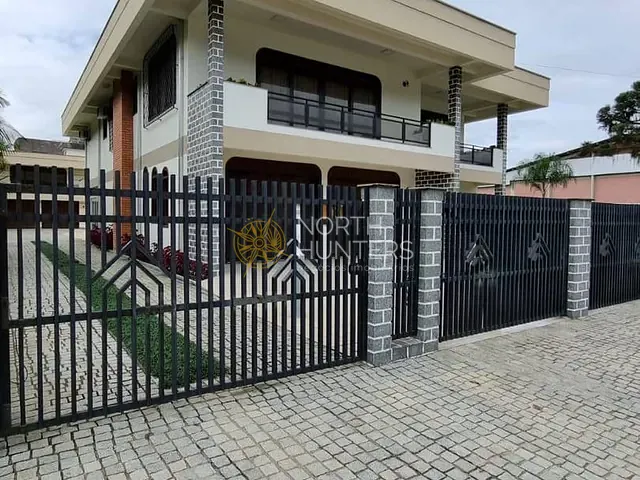 Sobrado com 1025m² 5 quartos e 4 banheiros, à venda, no bairro Pirabeiraba (Pirabeiraba) em Joinville