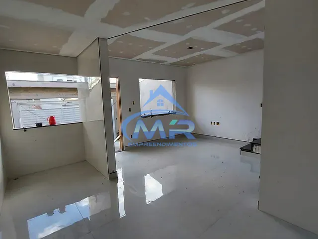 Sobrado 2 quartos e 2 banheiros, à venda, no bairro Vila Ré em São Paulo