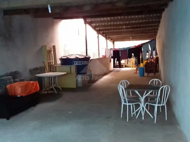 Sobrado 2 quartos e 1 banheiro, à venda, no bairro Vila Correia em Mauá