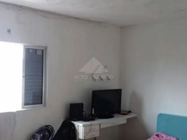Sobrado 2 quartos e 1 banheiro, à venda, no bairro Vila Correia em Mauá