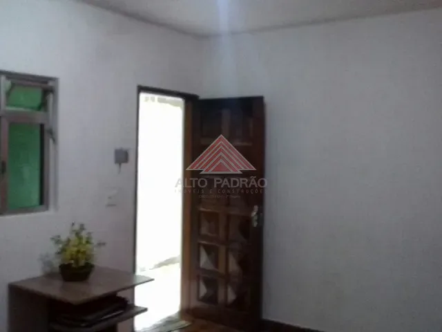 Sobrado 2 quartos e 1 banheiro, à venda, no bairro Vila Correia em Mauá