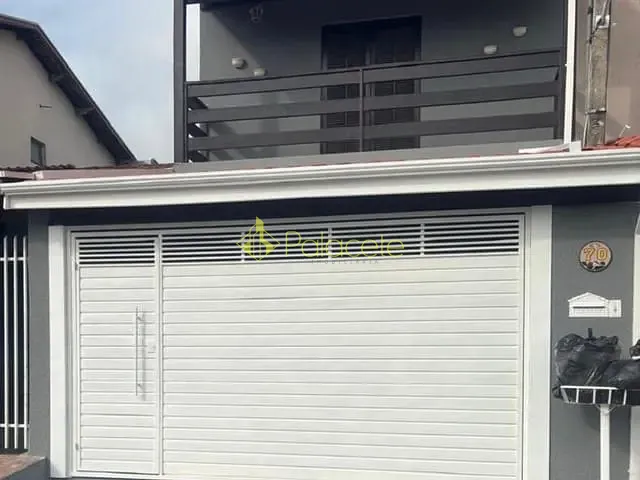 Sobrado com 179m² 3 quartos e 2 banheiros, à venda, no bairro Comercial e Residencial Jardim Mariana em Pindamonhangaba