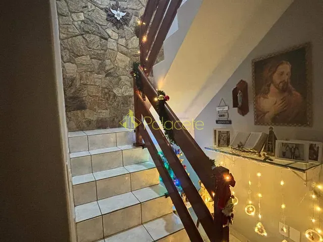 Sobrado com 179m² 3 quartos e 2 banheiros, à venda, no bairro Comercial e Residencial Jardim Mariana em Pindamonhangaba