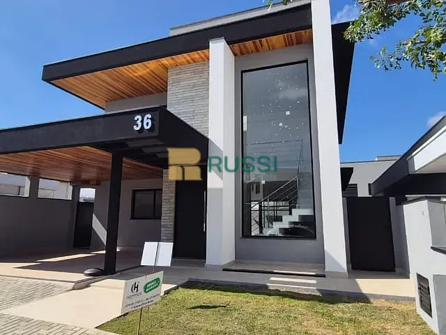 Sobrado com 257m² 4 quartos e 4 banheiros, à venda, no bairro Loteamento Floresta em São José dos Campos