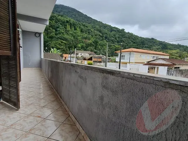 Sobrado com 275m² 3 quartos e 3 banheiros, à venda, no bairro Cidade da Criança em Praia Grande