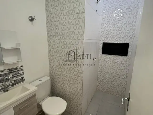 Sobrado 2 quartos e 1 banheiro, à venda, no bairro Vila São Paulo em Mogi das Cruzes