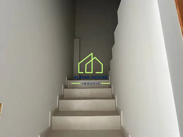 Sobrado 2 quartos e 1 banheiro, à venda, no bairro Loteamento Residencial e Comercial Flamboyant em Pindamonhangaba