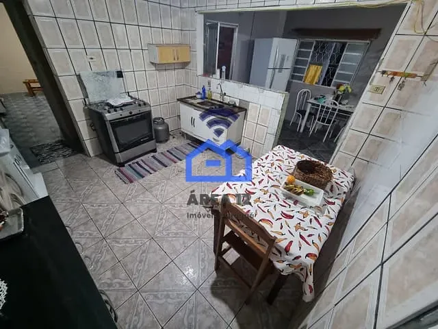 Sobrado 4 quartos e 4 banheiros, à venda, no bairro Porto Novo em Caraguatatuba