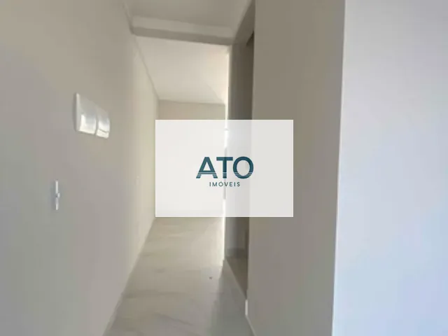 Sobrado 2 quartos e 1 banheiro, à venda, no bairro BR Felice em Tijucas