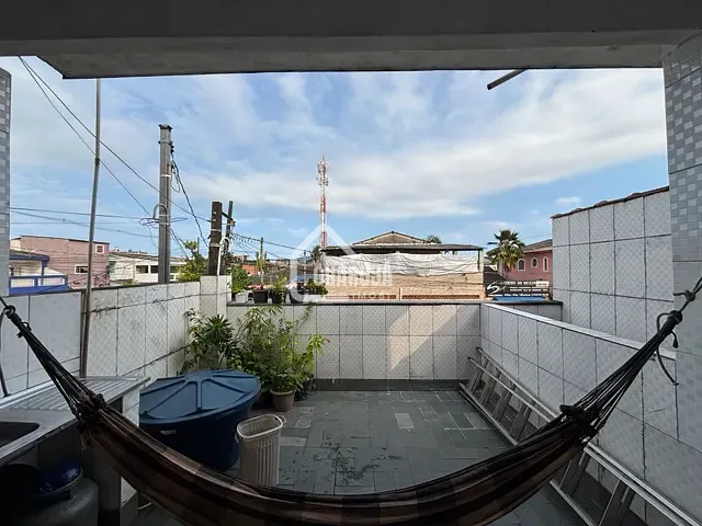 Sobrado 2 quartos e 2 banheiros, à venda, no bairro Jardim Progresso (Vicente de Carvalho) em Guarujá
