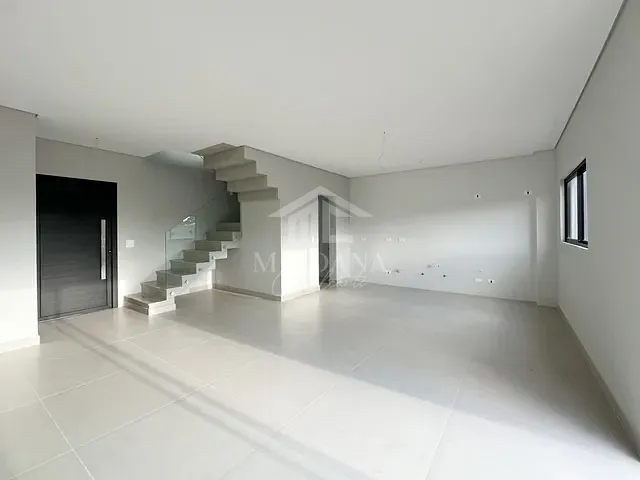 Sobrado com 169m² 3 quartos e 4 banheiros, à venda, no bairro Costeira em São José dos Pinhais
