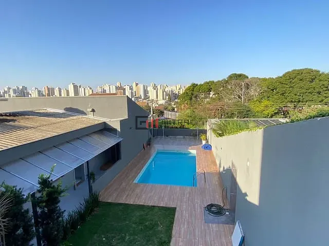 Sobrado com 540m² 4 quartos e 5 banheiros, à venda, no bairro Quebec em Londrina