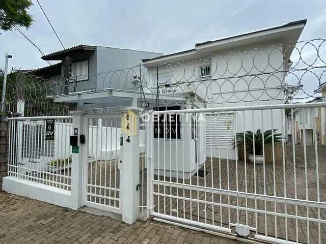 Sobrado com 137m² 3 quartos e 3 banheiros, à venda, no bairro Teresópolis em Porto Alegre
