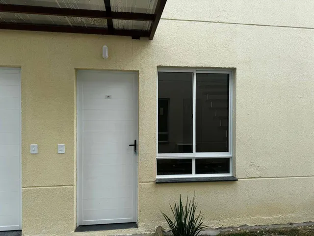 Sobrado com 90m² 2 quartos e 1 banheiro, à venda, no bairro Jardim Santa Luzia em Guaratinguetá