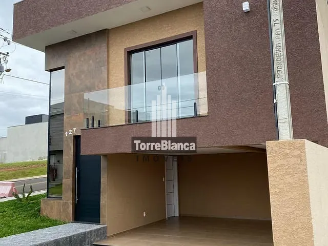 Sobrado com 200m² 3 quartos e 1 banheiro, à venda, no bairro Contorno em Ponta Grossa