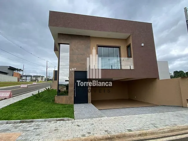 Sobrado com 200m² 3 quartos e 1 banheiro, à venda, no bairro Contorno em Ponta Grossa