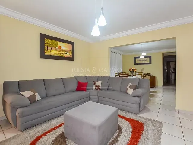 Sobrado com 298m² 4 quartos e 3 banheiros, à venda, no bairro Rio Verde em Colombo