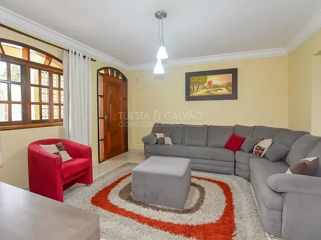 Sobrado com 298m² 4 quartos e 3 banheiros, à venda, no bairro Rio Verde em Colombo