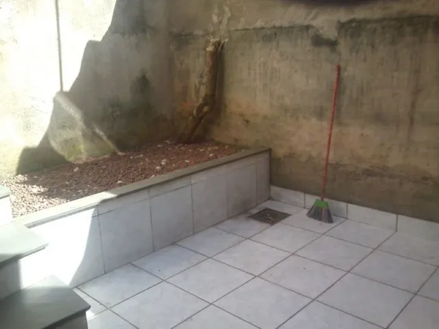 Sobrado 3 quartos e 2 banheiros, à venda, no bairro Vila Scarpelli em Santo André
