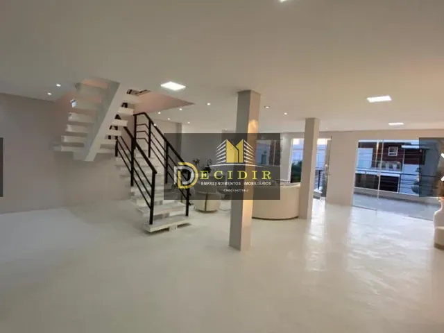 Sobrado com 300m² 3 quartos e 5 banheiros, à venda, no bairro Cidade Parquelandia em Mogi das Cruzes