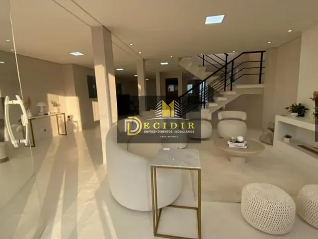 Sobrado com 300m² 3 quartos e 5 banheiros, à venda, no bairro Cidade Parquelandia em Mogi das Cruzes