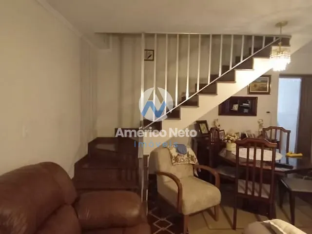 Sobrado com 300m² 3 quartos e 3 banheiros, à venda, no bairro Osvaldo Cruz em São Caetano do Sul