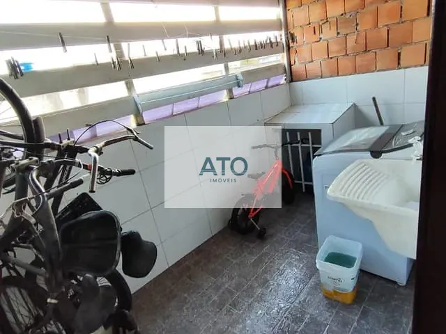 Sobrado 2 quartos e 2 banheiros, à venda, no bairro Centro em Tijucas