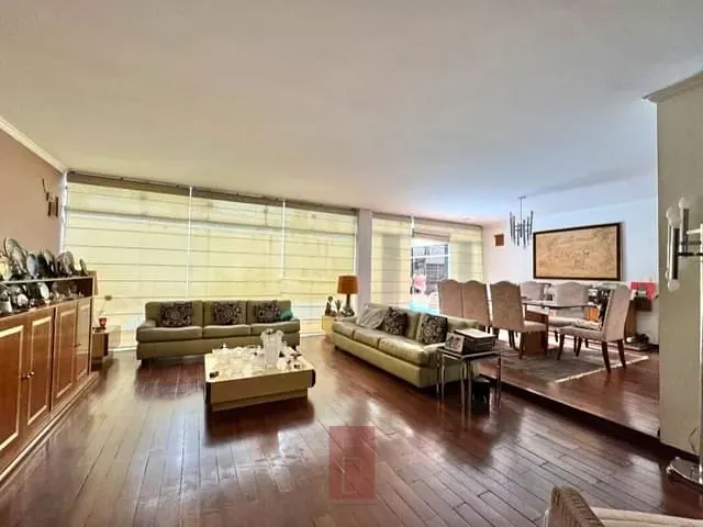 Sobrado com 638m² 8 quartos e 6 banheiros, à venda, no bairro Alto de Pinheiros em São Paulo
